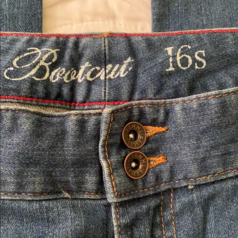 Tommy Hilfiger ladies jeans - Picture 3 of 4